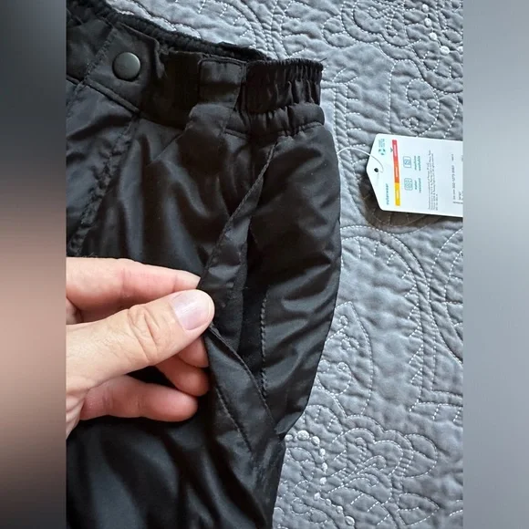 Thereabouts Kids Unisex Black Heavyweight Snow Pants NWT Various Sizes - Picture 7 of 8